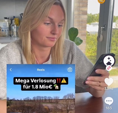 UGC den größten - lena ugc